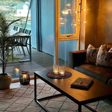 Lofoten Seaview Apartment *