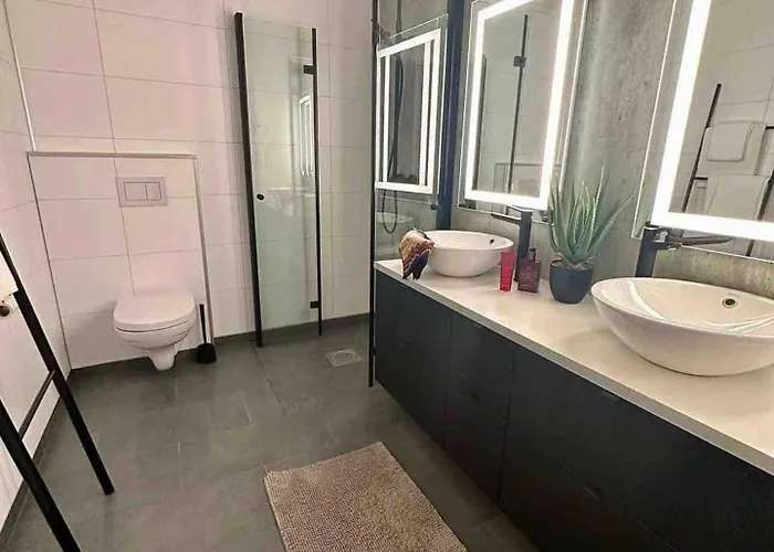 Lofoten Seaview Apartment
